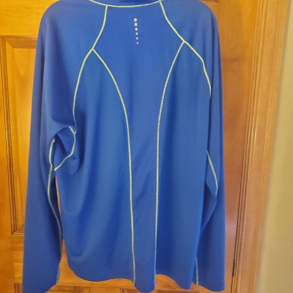 EUC  The North Face Men's Impulse Active 1/4 Zip - Picture 2 of 3